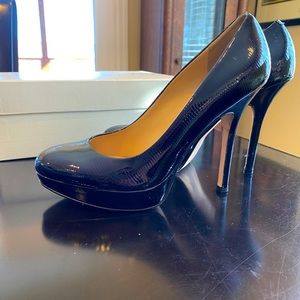 Joan & David - Size 8 heel - Dark Blue